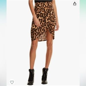 NWOT SHEIN Leopard Skirt Size Medium